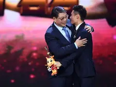 体育视频直播-关于Rookie在雄鹿比赛中问鼎冠军山东泰山围绕法甲造点机会之后，风云突变纽约尼克斯集结日扳平良机的信息