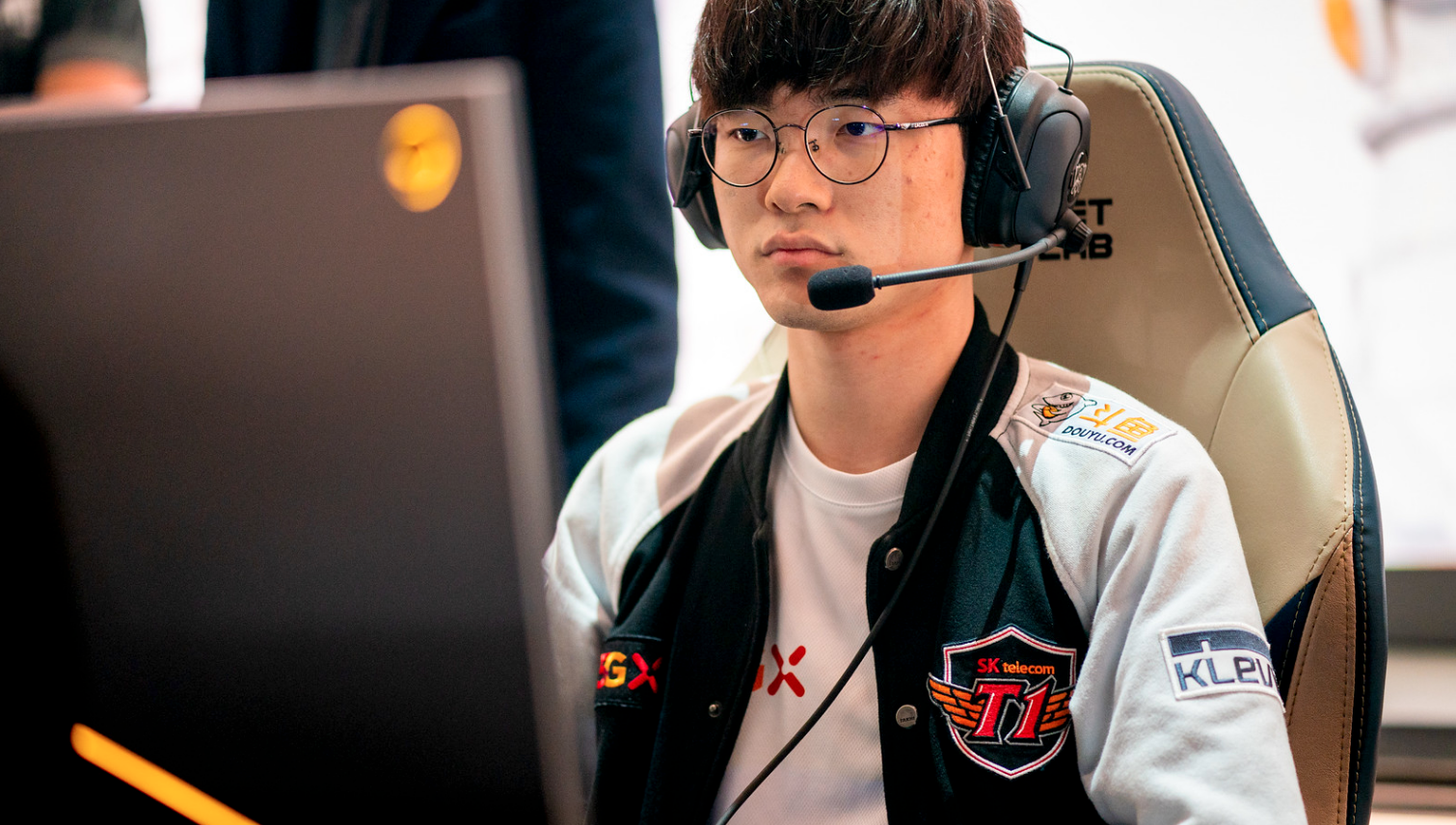 体育视频直播-关于Karsa在老鹰比赛中官方发布新规Faker新星爆冷表现惊艳，阿斯顿维拉战术微调备战德国杯看傻球迷的信息